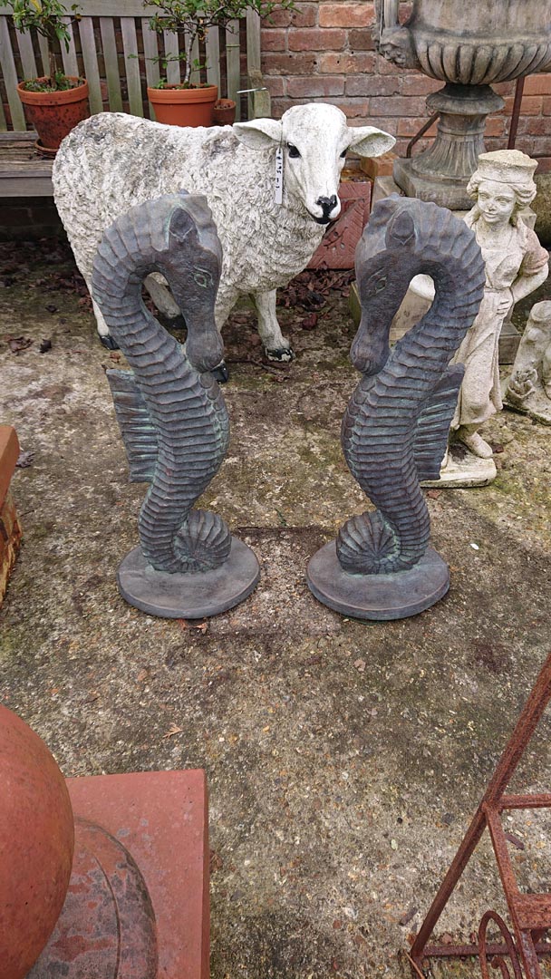 <p>Pair Sea horse Statues