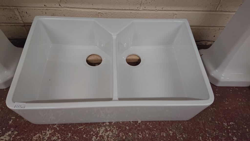 <p>Double Butler Sink</p><p>79 cm x 49 cm