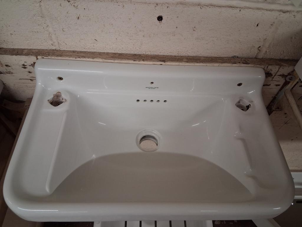 Wash Basin