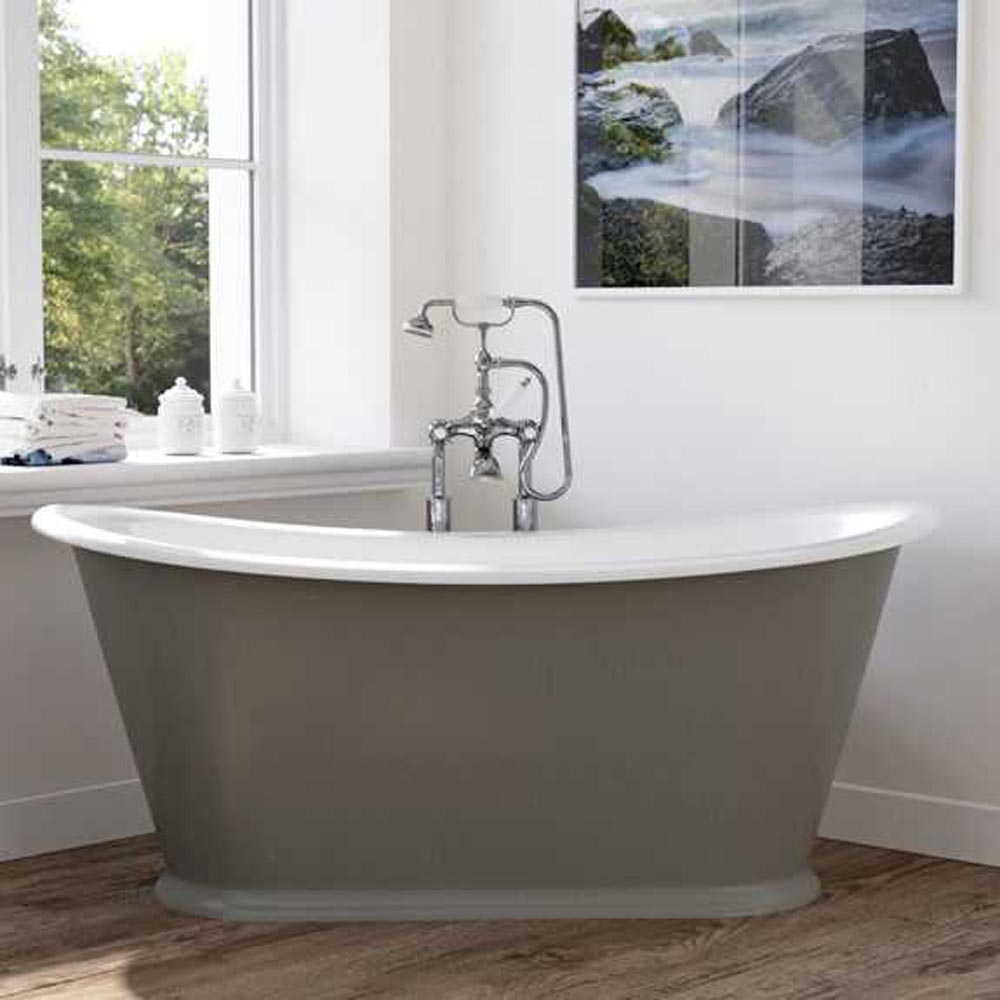 <p>Cast Iron Bateau Bath</p><p>1665 long 715 wide 725 high</p><p>Finished in choice of colour