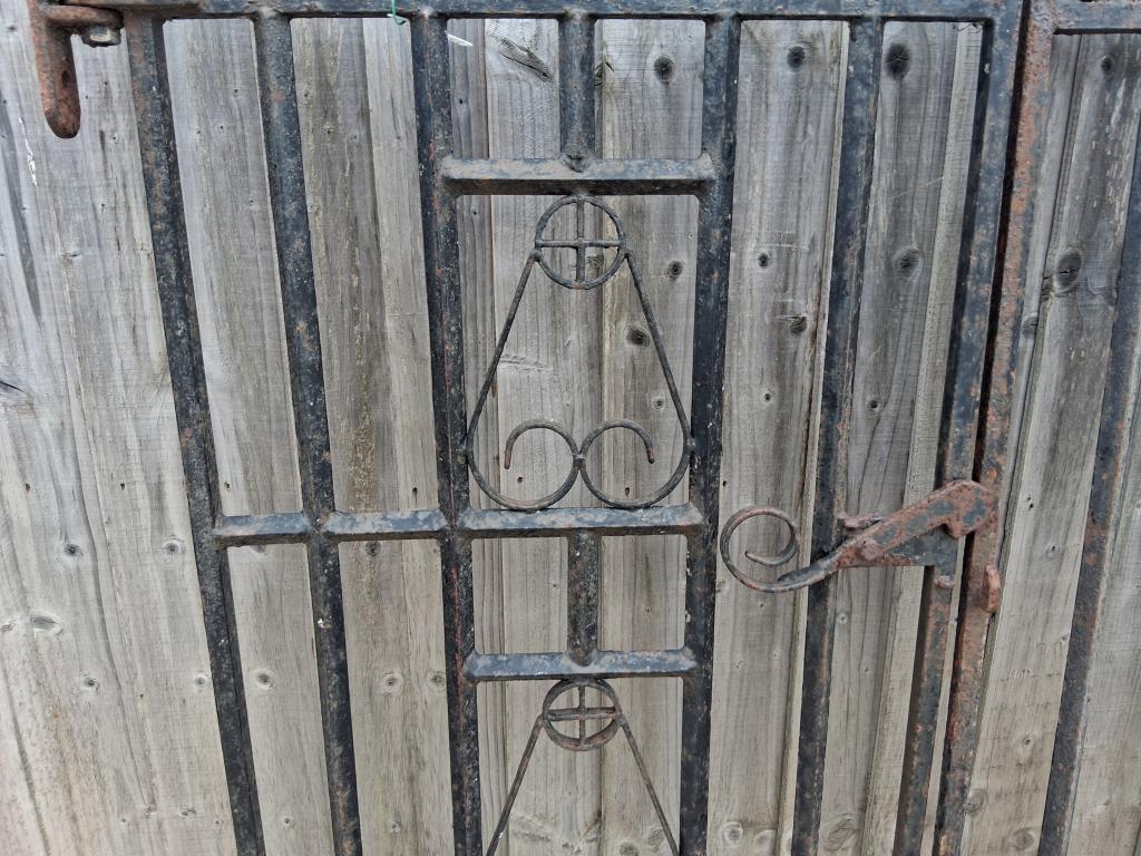 gates