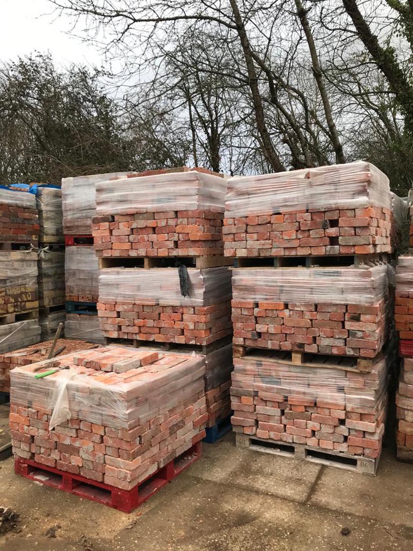 <p>Hand made soft red bricks reclaimed from Verwood, Dorset</p><p>Mix of Orange and Red tones</p><p>2,500 in stock</p>